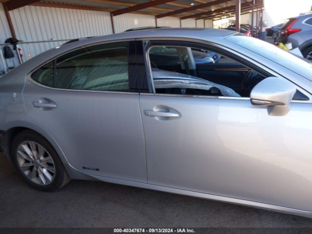 JTHBW1GG9F2088400 Lexus ES 300H