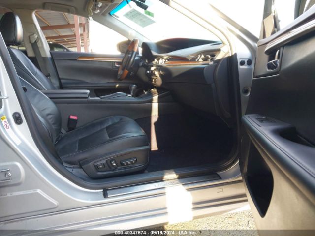 JTHBW1GG9F2088400 Lexus ES 300H