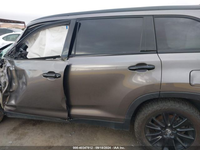 5TDJZRFH9KS984583 Toyota Highlander Se