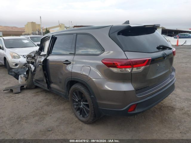 5TDJZRFH9KS984583 Toyota Highlander Se