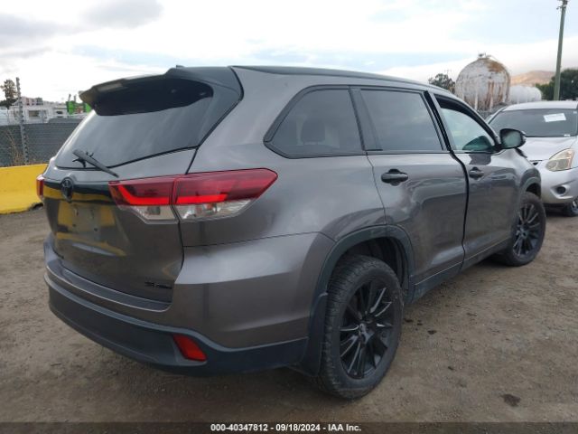 5TDJZRFH9KS984583 Toyota Highlander Se