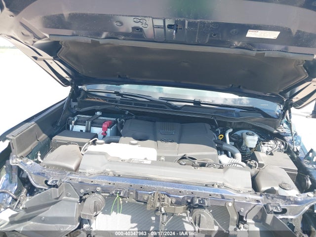 Toyota Tundra Platinum 2024 5TFNA5DB3RX187511 Image 10