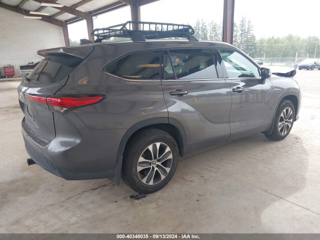 Toyota Highlander Xle 2021 5TDHZRBH4MS535593 Image 4