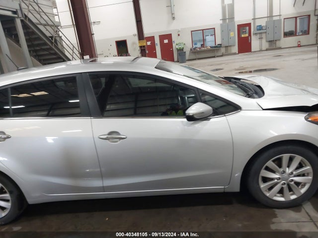 KNAFX5A8XF5296659 KIA FORTE EX