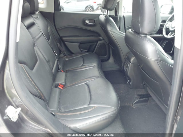 3C4NJCCB0JT502917 Jeep Compass Limited Fwd