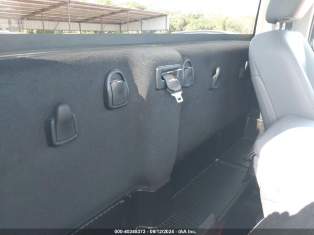 3C6JR6DG8LG263736 RAM 1500 Classic Tradesman Regular Cab 4x2 8' Box