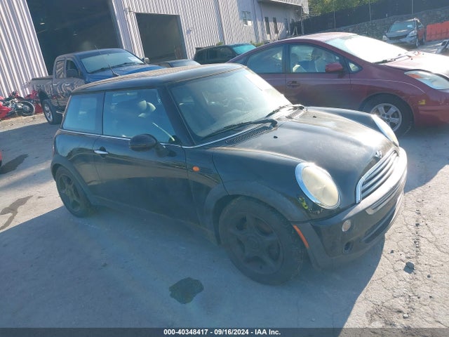 2005 MINI COOPER WMWRC33445TJ67625 Photo 0