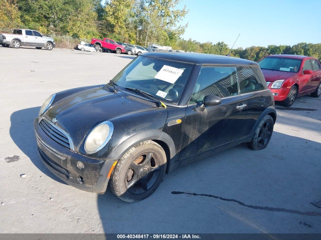 2005 MINI COOPER WMWRC33445TJ67625 Photo 1