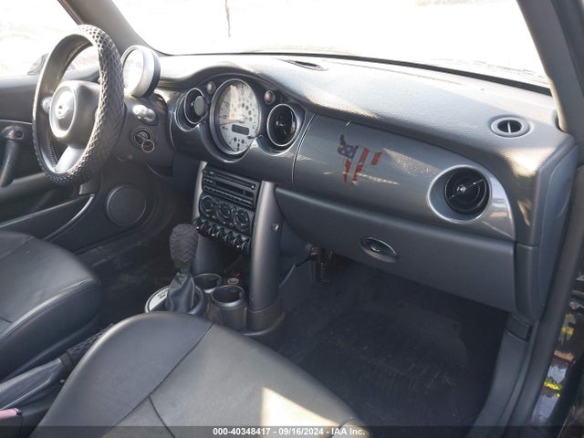 2005 MINI COOPER WMWRC33445TJ67625 Photo 4