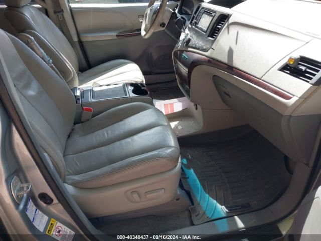 5TDDK3DC8ES081304 Toyota Sienna Xle 7 Passenger