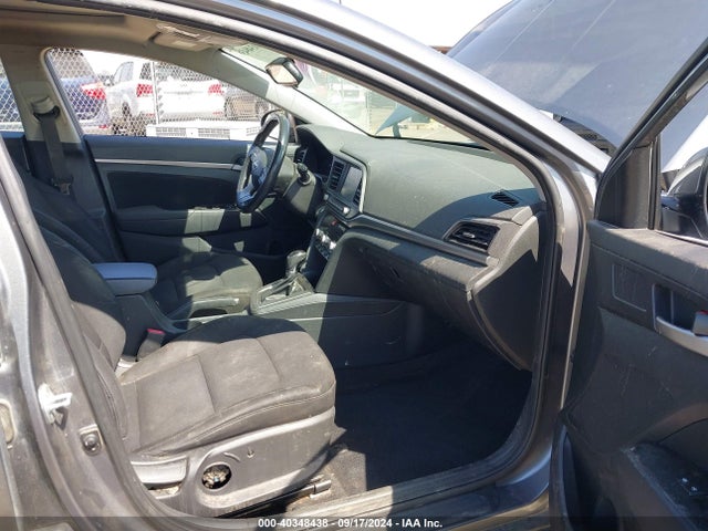 Hyundai Elantra Value Edition 2019 5NPD84LF1KH441028 Image 5