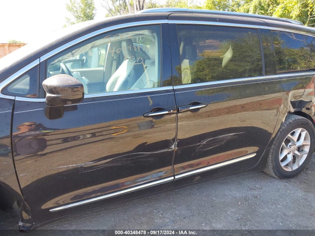 Chrysler Pacifica Touring L Plus 2019 2C4RC1EG4KR541510 Image 14