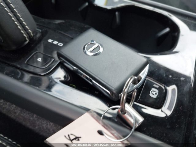 YV4162UM5N2641519 Volvo Xc40 T5 R-design