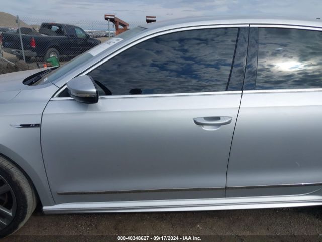 1VWDT7A37HC062027 Volkswagen Passat 1.8t R-line
