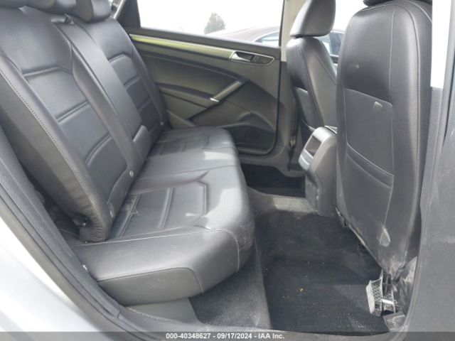 1VWDT7A37HC062027 Volkswagen Passat 1.8t R-line