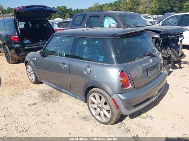 2002 MINI COOPER S WMWRE33472TD57122 Photo 2