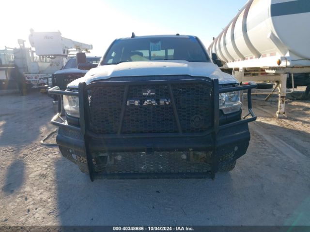 3C6UR5HJ6NG251536 RAM 2500 Tradesman  4x4 8' Box