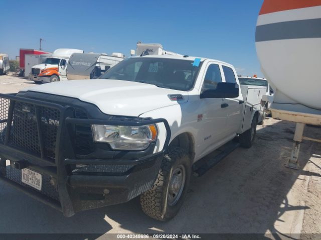 3C6UR5HJ6NG251536 RAM 2500 Tradesman  4x4 8' Box