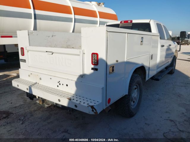 3C6UR5HJ6NG251536 RAM 2500 Tradesman  4x4 8' Box