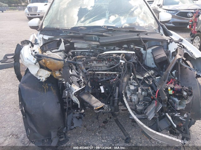 3VV3B7AX0KM132429 Volkswagen Tiguan