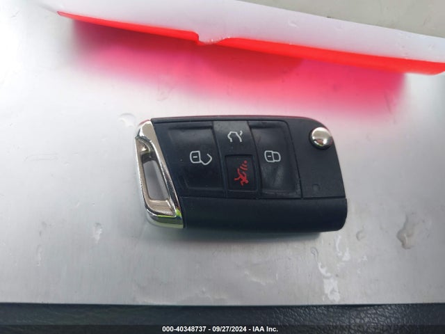 3VV3B7AX0KM132429 Volkswagen Tiguan