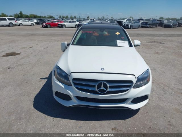 55SWF4JB1FU057526 Mercedes-Benz C 300 Luxury/sport