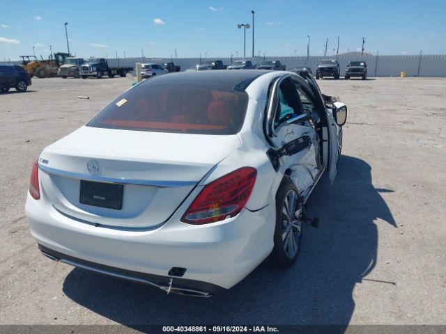 55SWF4JB1FU057526 Mercedes-Benz C 300 Luxury/sport