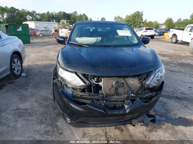 JN1BJ1CR5JW259347 Nissan Rogue Sport S