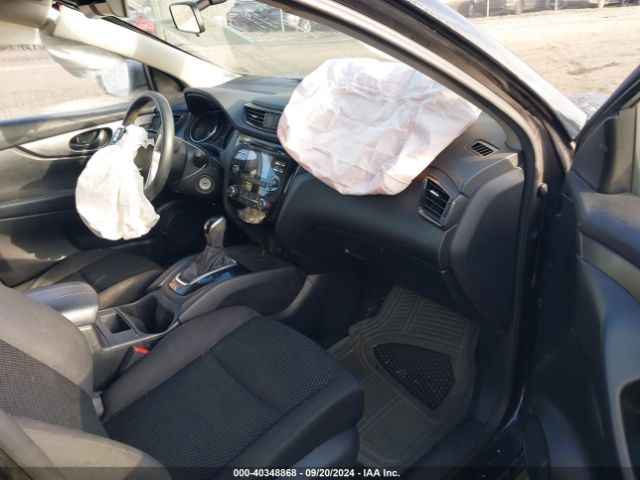 JN1BJ1CR5JW259347 Nissan Rogue Sport S