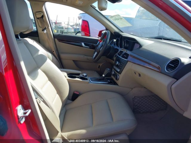 WDDGF4HB1EA905087 Mercedes-Benz C 250 Luxury/sport