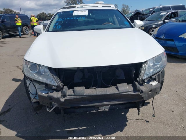 Lexus ES 300H 2015 JTHBW1GG5F2100641 Image 12