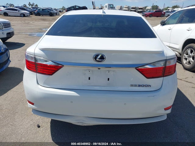 Lexus ES 300H 2015 JTHBW1GG5F2100641 Image 16