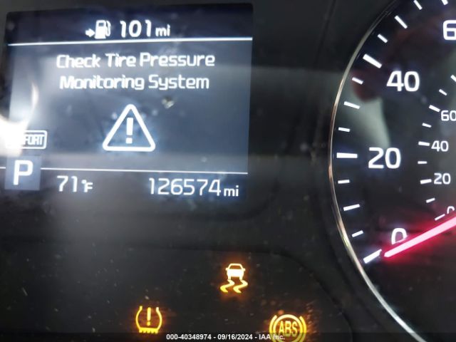 5XYPG4A58KG488879 KIA Sorento 3.3l Lx