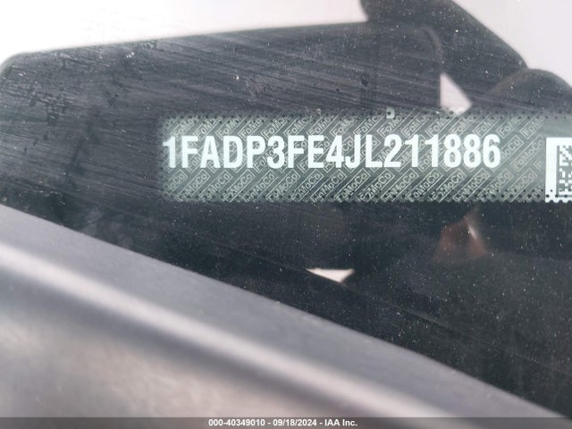 Ford FOCUS SE 2018 1FADP3FE4JL211886 Image 9
