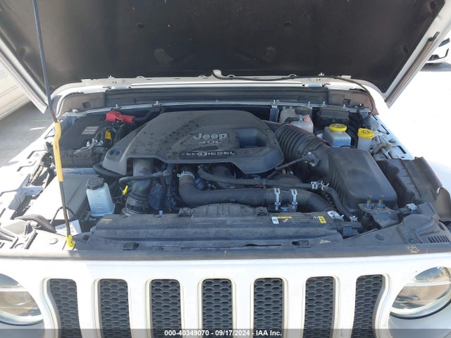 1C4HJXEM8NW256167 Jeep Wrangler Unlimited Sahara 4x4