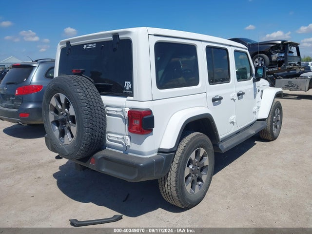 1C4HJXEM8NW256167 Jeep Wrangler Unlimited Sahara 4x4