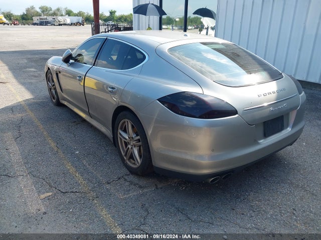 2010 PORSCHE PANAMERA WP0AB2A72AL065731 Photo 2