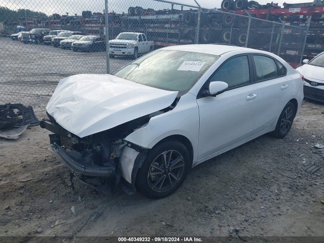 KIA Forte Fe/lxs 2022 3KPF24AD0NE486613 Image 2