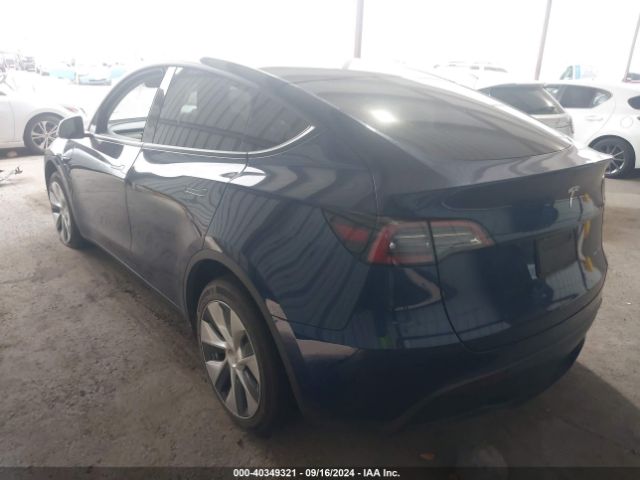 2022 TESLA MODEL Y 7SAYGDEE9NF344982 Photo 2