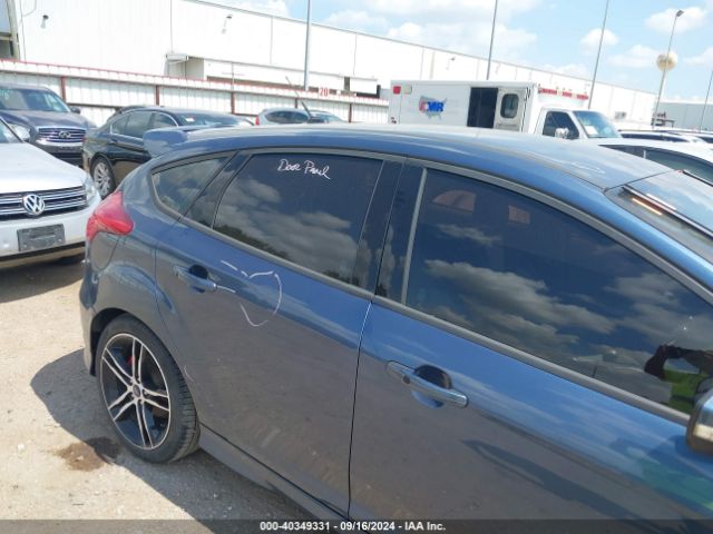 1FADP3L98JL233011 Ford FOCUS ST