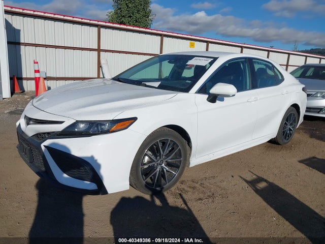 Toyota CAMRY SE 2022 4T1G11AK2NU696535 Image 2