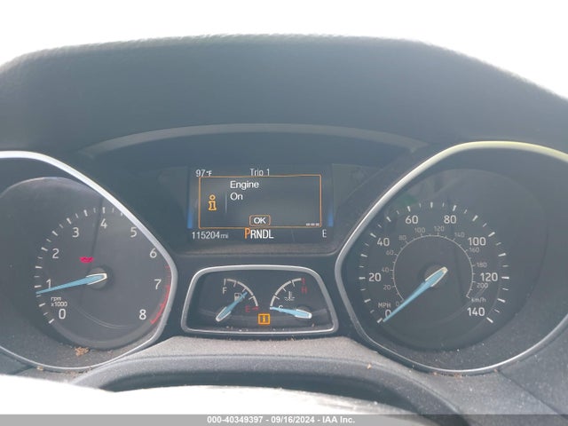 1FADP3F22JL212279 Ford FOCUS SE