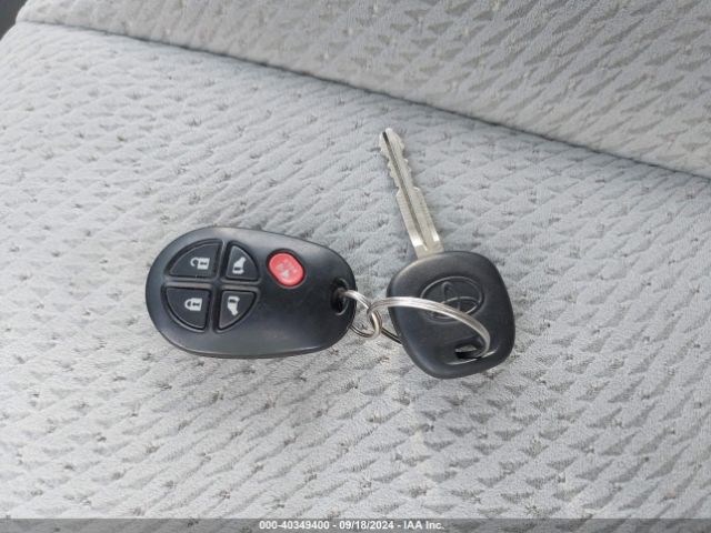 5TDKK3DC0ES513925 Toyota Sienna Le V6 8 Passenger