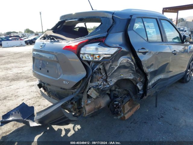 3N1CP5CU5JL526734 Nissan KICKS SV