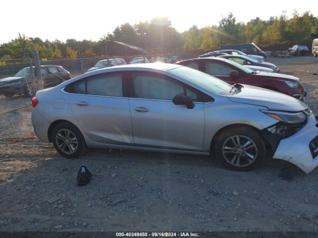 1G1BE5SM5J7196445 Chevrolet Cruze Lt Auto