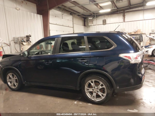 Mitsubishi Outlander Se 2015 JA4AZ3A30FZ011485 Image 15