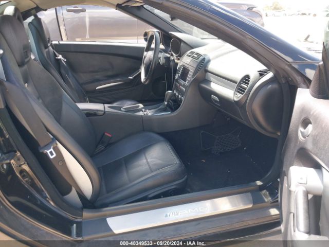 2007 MERCEDES-BENZ SLK 55 AMG WDBWK73F47F150793 Photo 4