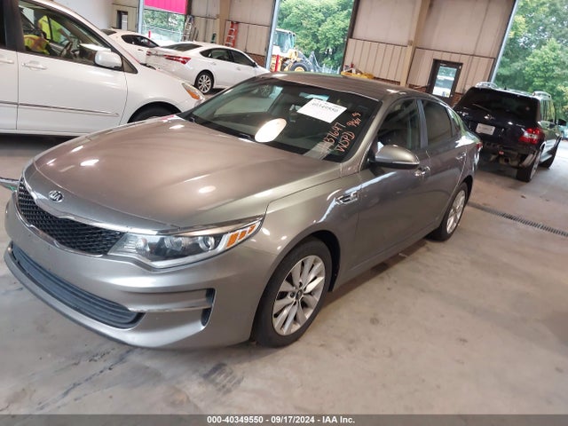 KIA Optima Lx 2017 5XXGT4L36HG137697 Image 2