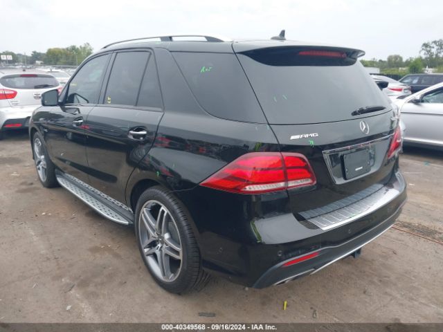 2018 MERCEDES-BENZ AMG GLE 43 4JGDA6EB2JA995710 Photo 2