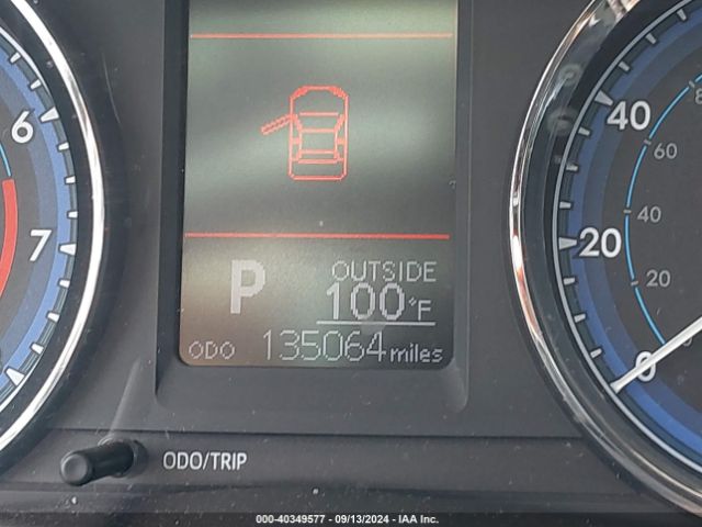5YFBURHE2JP812005 Toyota COROLLA LE